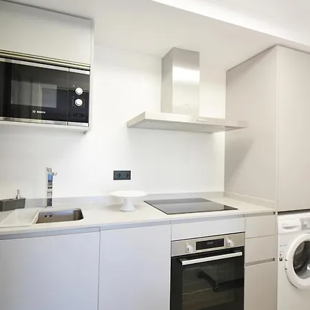 Galihost - Impresionante Con Piscina En *