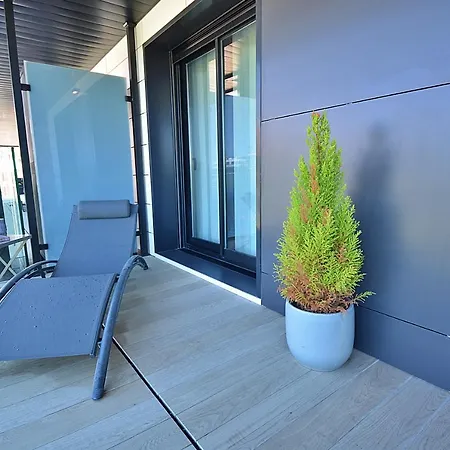 Galihost - Impresionante Con Piscina En