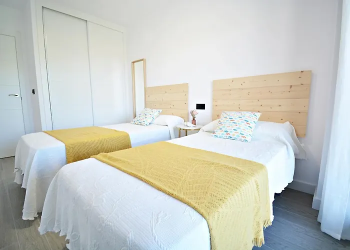 Galihost - Impresionante Con Piscina En * Sanxenxo