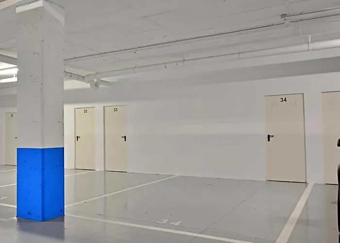 Galihost - Impresionante Con Piscina En Lägenhet *